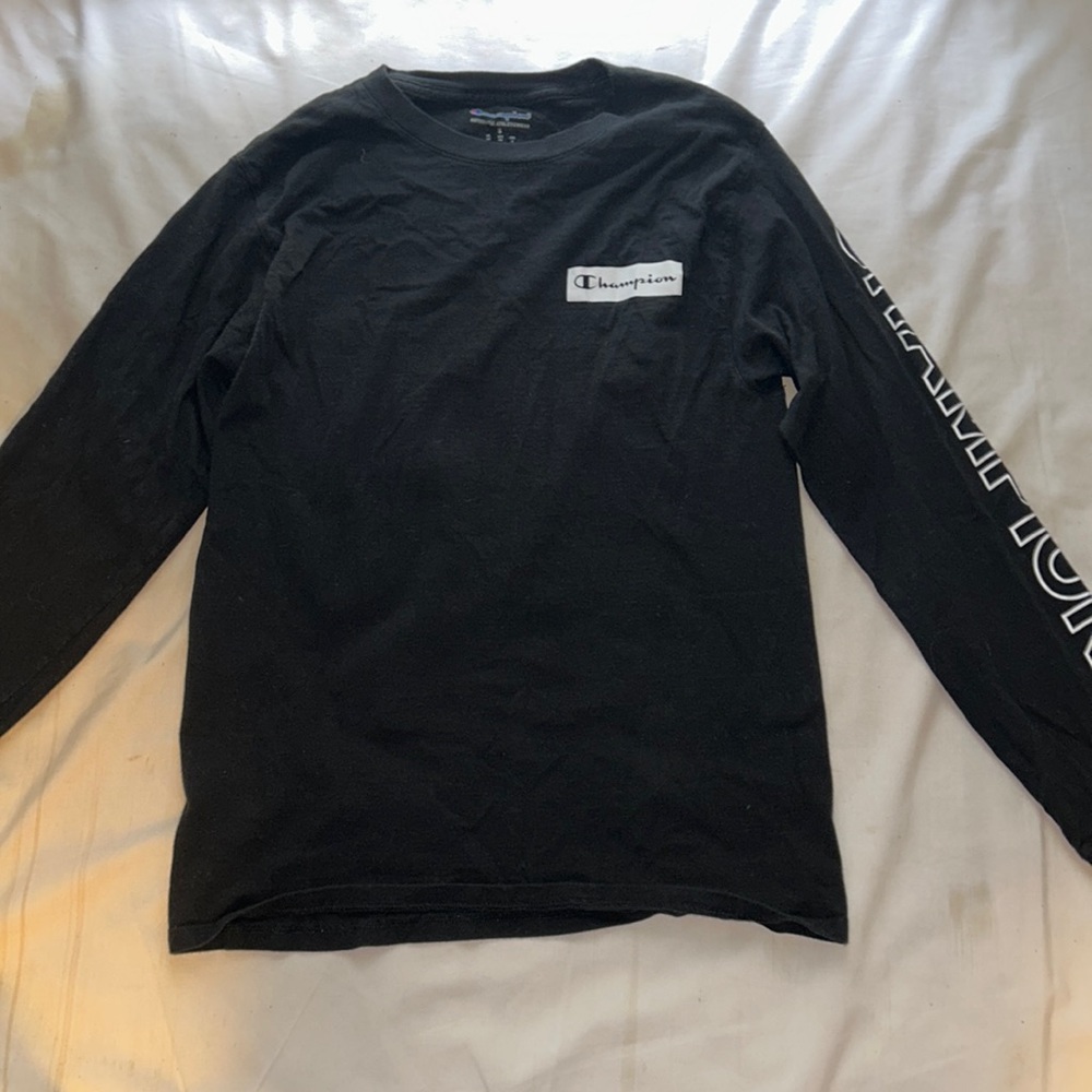 Men’s small champion long sleeve